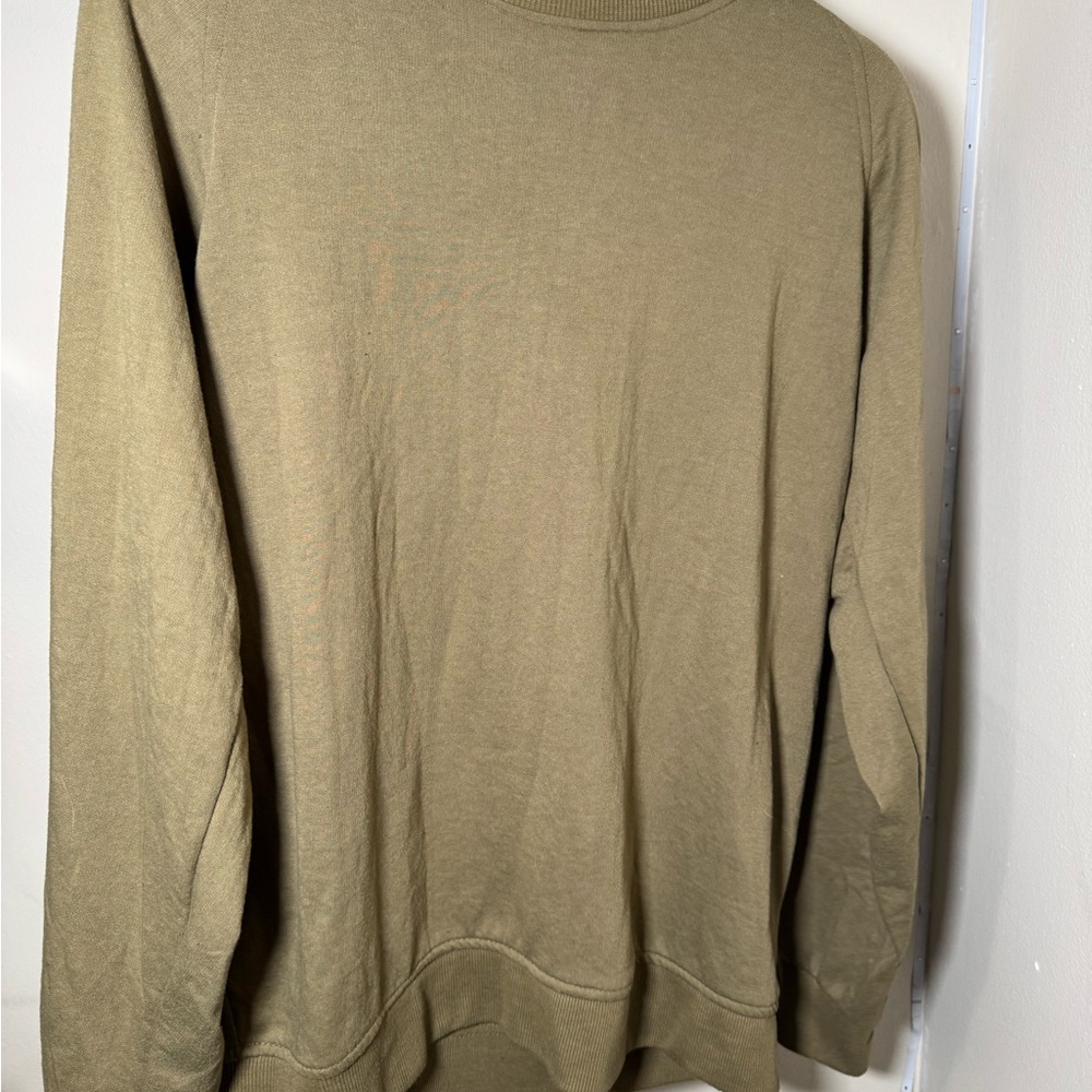 Casual Olive Green Sweater